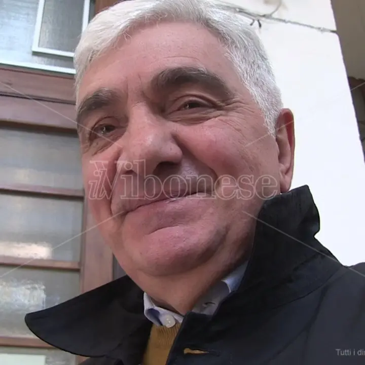 Vibo Valentia, il vicesindaco aggredito: «Demoralizzato, ma vado avanti» - Video