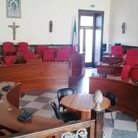 Vibo, convocato il Consiglio comunale dei ragazzi: si deve eleggere il baby sindaco