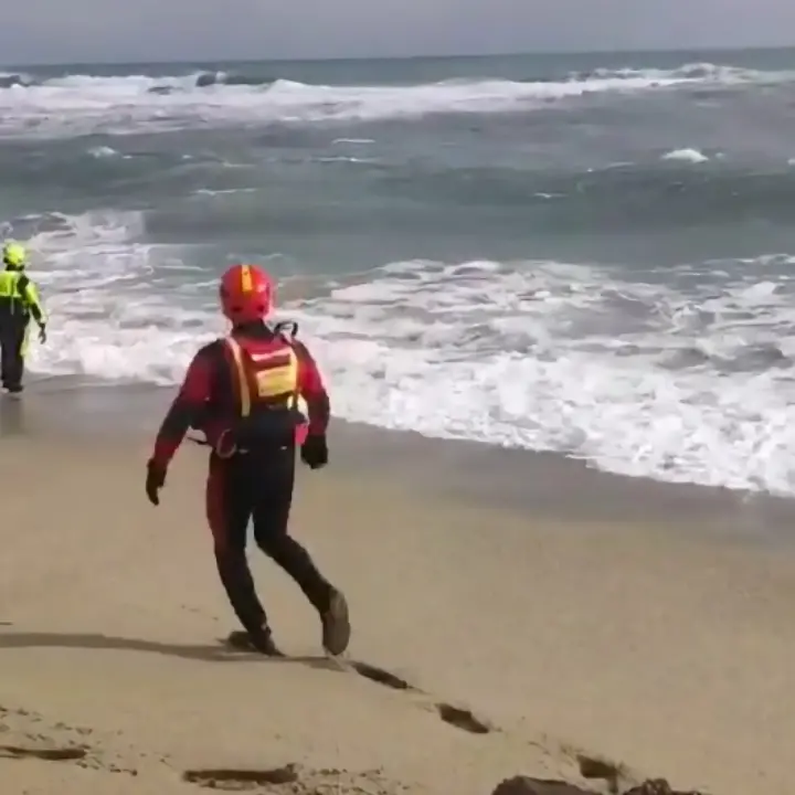 Naufragio migranti in Calabria, ricerche continuate durante tutta la notte