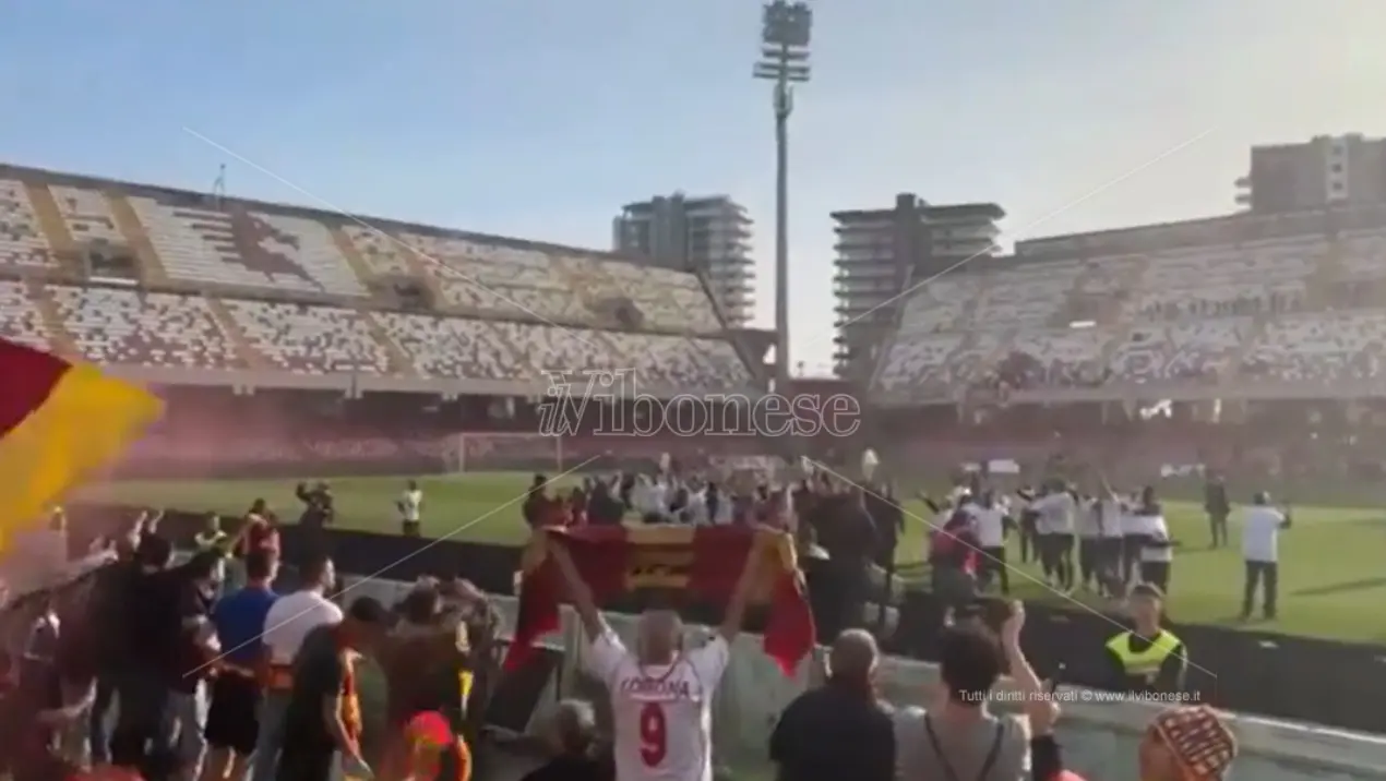 Catanzaro in serie B, gli auguri della Vibonese calcio: «Promozione meritata»