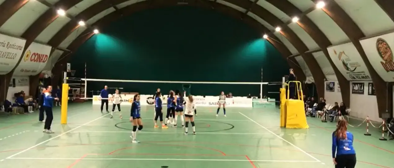 Volley, la Todosport batte Catanzaro e riconquista il primo posto
