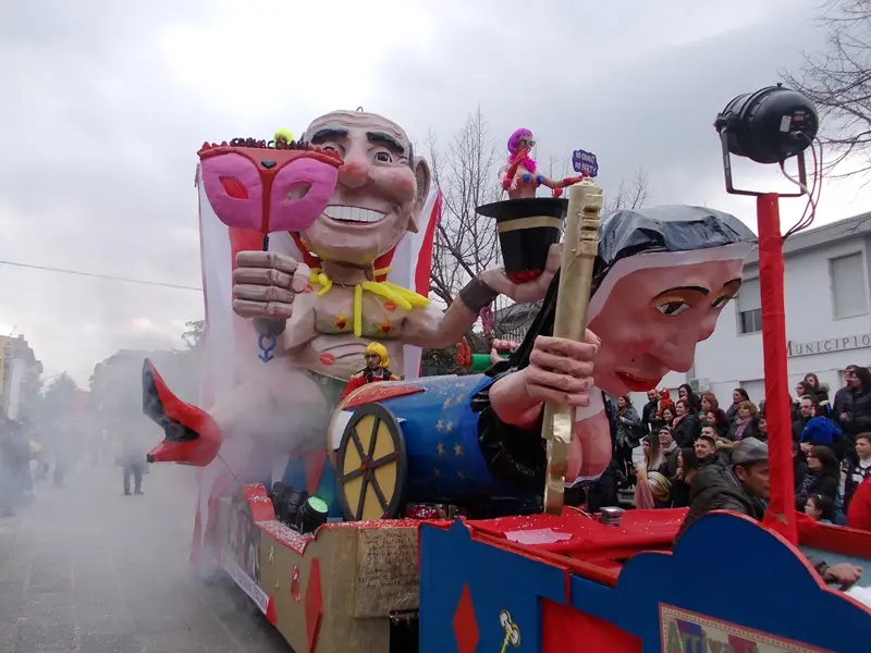 Carnevale 2023: ecco tutti gli eventi nel Vibonese tra sfilate, maschere e tanto divertimento