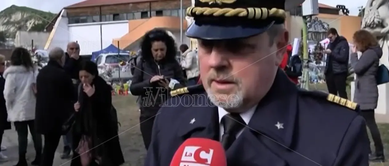 Strage migranti, il comandante della Capitaneria: «Non siamo usciti? Regole complesse»