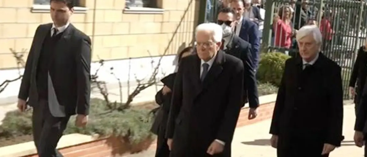 Strage migranti, Mattarella arrivato a Crotone per rendere omaggio alle vittime