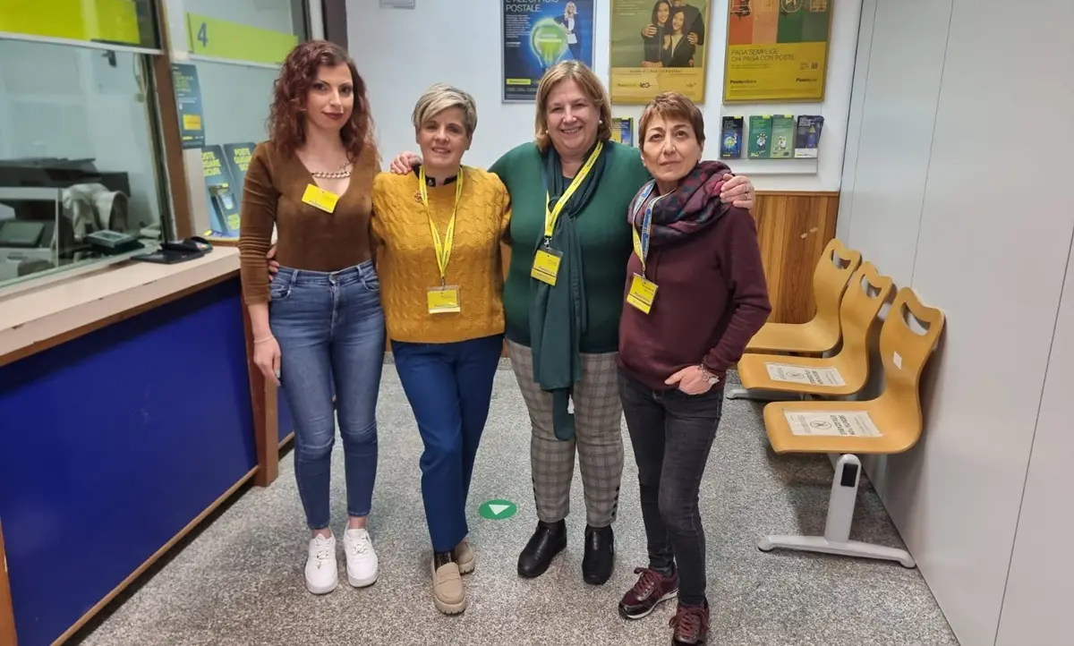 Lavoro, il \"caso\" di Sant’Onofrio e il suo ufficio postale tutto al femminile