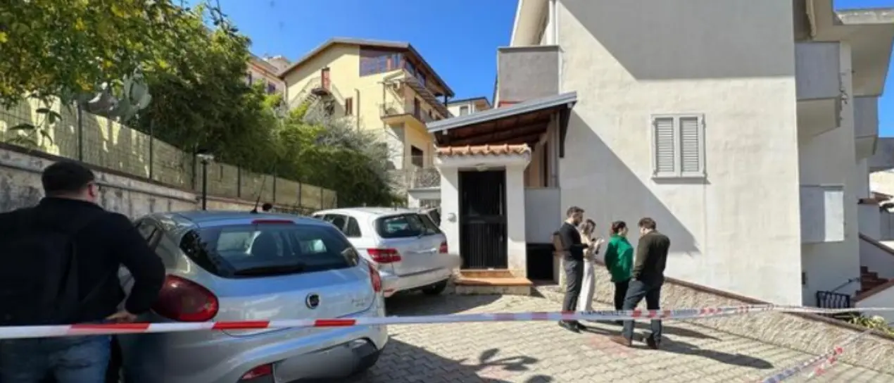 Omicidio-suicidio nel Messinese, finanziere in pensione uccide la moglie e si toglie la vita