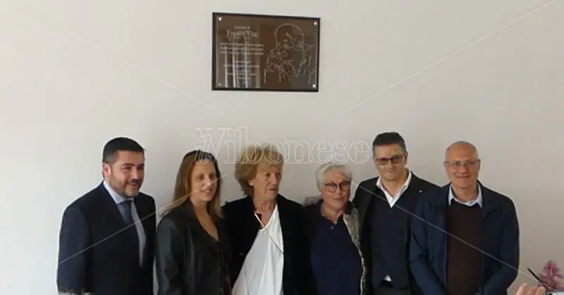 Tropea, una targa nell’ospedale cittadino in ricordo di Franco Vita - Video
