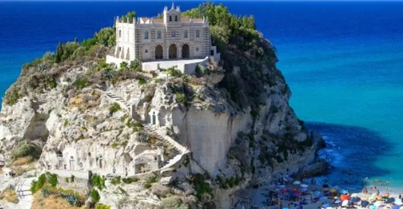 Tropea, riapre Santa Maria dell’Isola: previsto boom di visitatori - Video