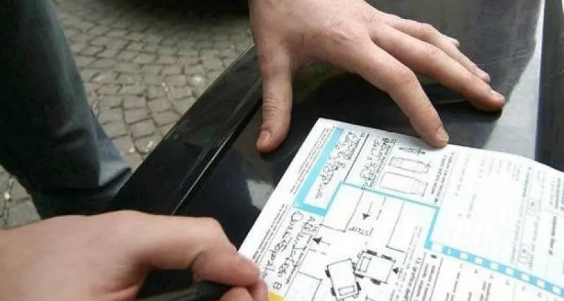 Sinistri stradali fittizi, misure cautelari per giudici di pace e avvocati tra Caserta e Roma\n