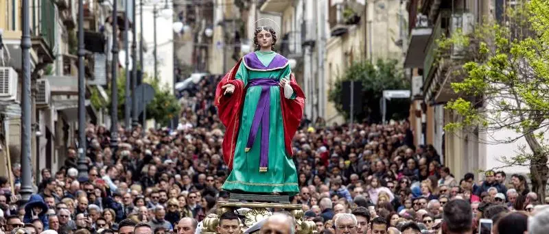 Vibo, appello al vescovo: «Ci faccia rivivere i riti della settimana santa»