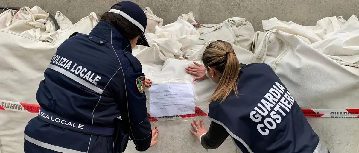 Vibo: Capitaneria e Polizia locale sequestrano un'attività di commercio e lavorazione marmi