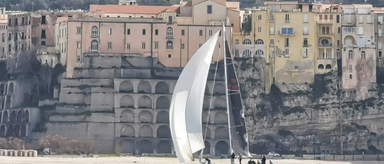 Vela d’altura, da Tropea al via il trofeo Marina yacht club