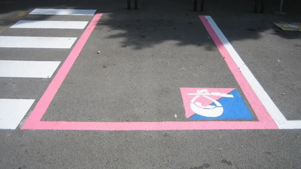 Comune di Potenza, parcheggio rosa , ANSA