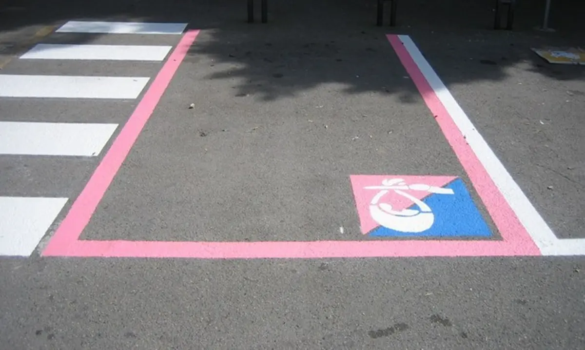 Rombiolo, arrivano i parcheggi rosa per donne incinte e neomamme