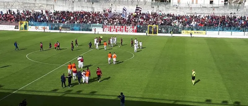 Serie D, lo stadio Luigi Razza si prepara a ospitare il derby Vibonese-Reggina: ecco tutti i precedenti