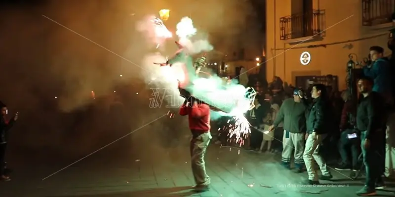 Tropea in festa: “I tri d’a cruci” e quella presa della città mai digerita - Video
