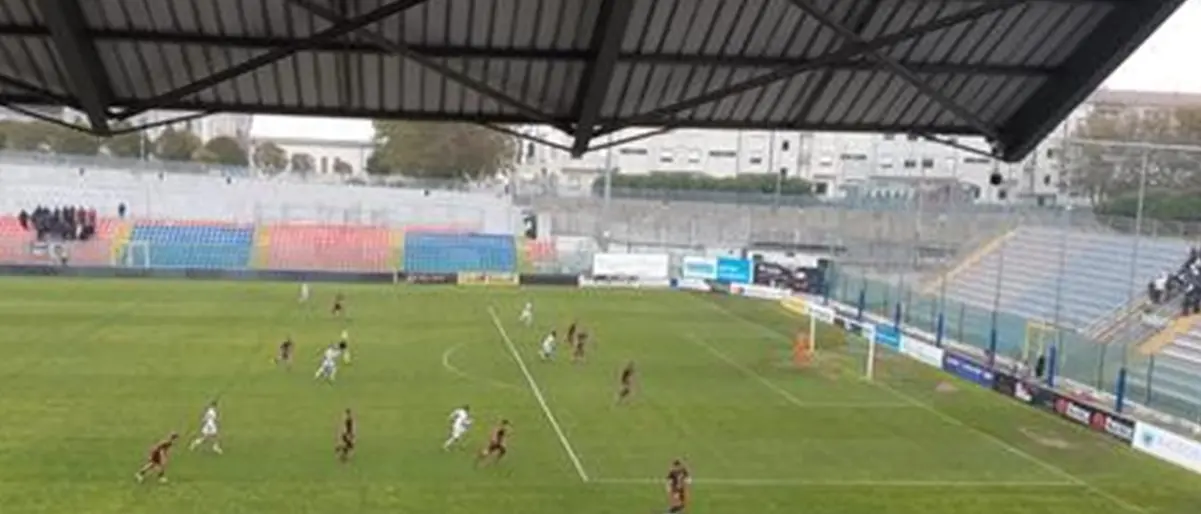 Serie D: la Vibonese pareggia in casa e dice addio ai play off