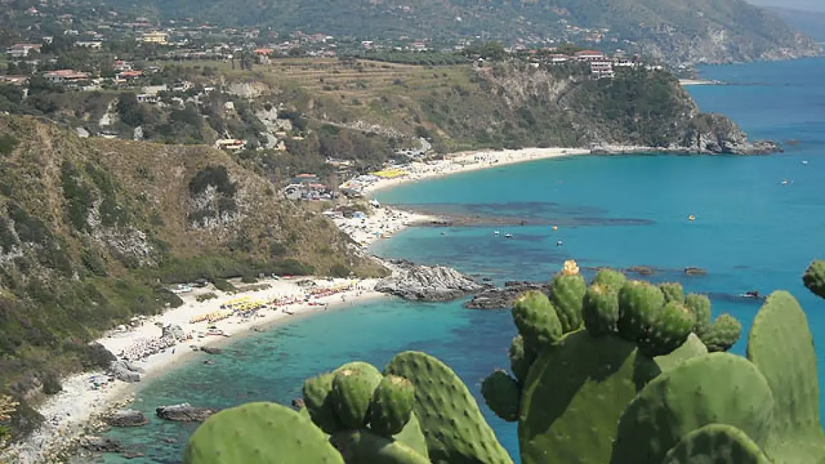 Ricadi, il Comune appalta i lavori da 1,3 milioni di euro per il collegamento fognario di Capo Vaticano