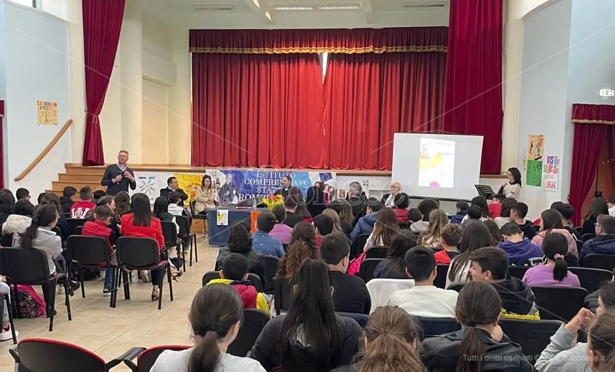 Rombiolo, a scuola l'esempio dell'imprenditore antiracket Gaetano Saffioti