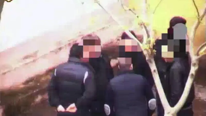 Un fermo immagine tratto da un video della polizia mostra un intercettazione ambientale durante l\\'operazione condotta dal Servizio centrale operativo e dalla Questura di Vibo Valentia, sotto le direttive della Procura antimafia di Catanzaro che ha portato a 31 arresti, 9 aprile 2019. ANSA/POLIZIA EDITORIAL USE ONLY NO SALES , ANSA
