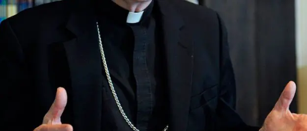 Parroco aggredito nel Vibonese in sacrestia, indagini in corso