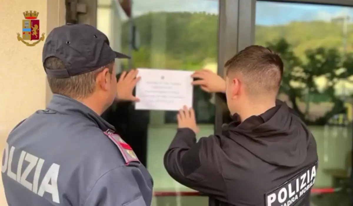 Vibo, pregiudicati in locale del centro: la polizia lo chiude per sette giorni