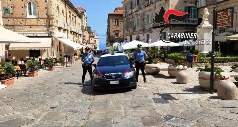 Ricadi, 252 grammi di marijuana trovati in un villaggio turistico: denunciati due ospiti in vacanza\n