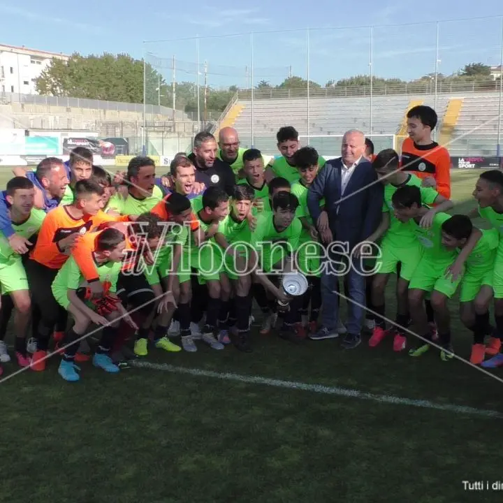 Nuova Bulldog: un florido vivaio che produce ottimi risultati - Video