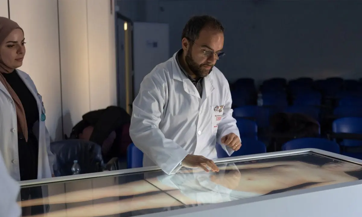 Tumore di 10 kg asportato dall'equipe del vibonese Bruno Nardo: intervento record a Cosenza