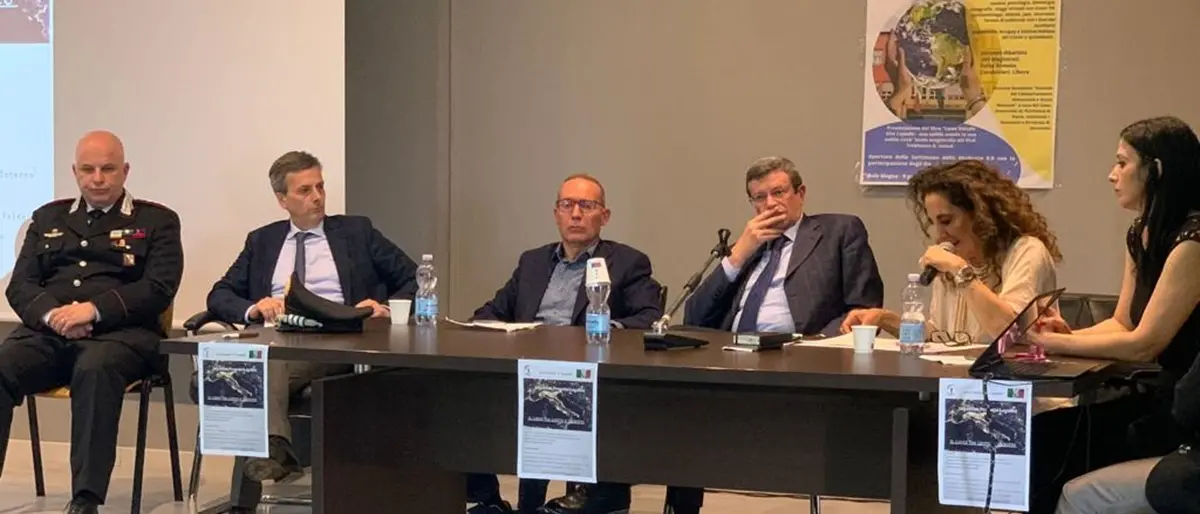 Lotta alla ‘ndrangheta tra potere e processioni, dibattito a Vibo con gli studenti