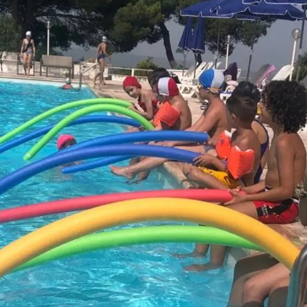 Sport e laboratori, a Vibo torna il campo estivo “Kinder garden”