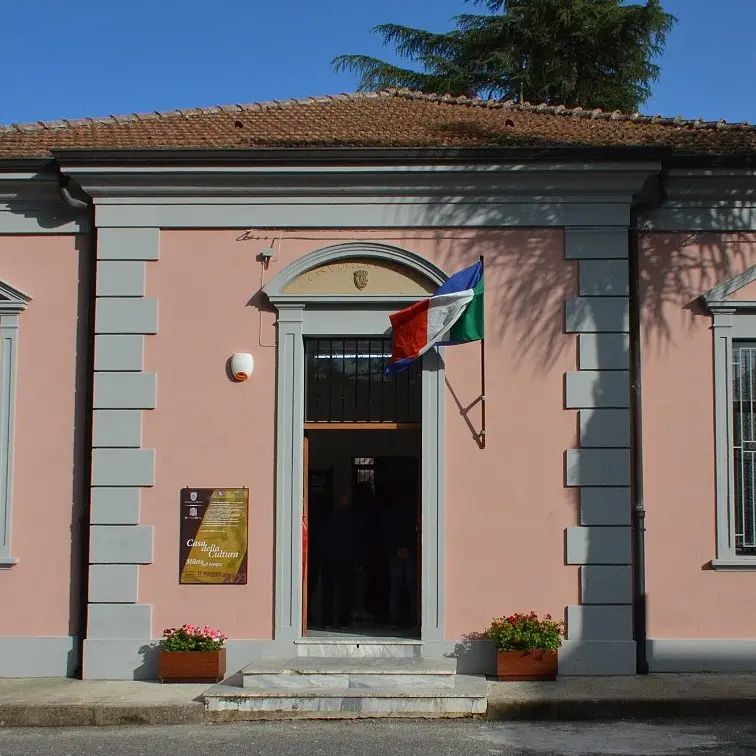 Mileto, nella Casa della Cultura la presentazione del libro sui mille anni di storia dell'antica capitale normanna