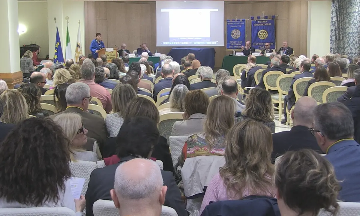 Un vibonese alla guida del distretto Rotary 2102 Calabria - Video