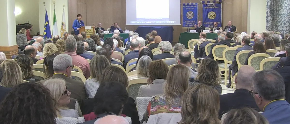 Un vibonese alla guida del distretto Rotary 2102 Calabria - Video