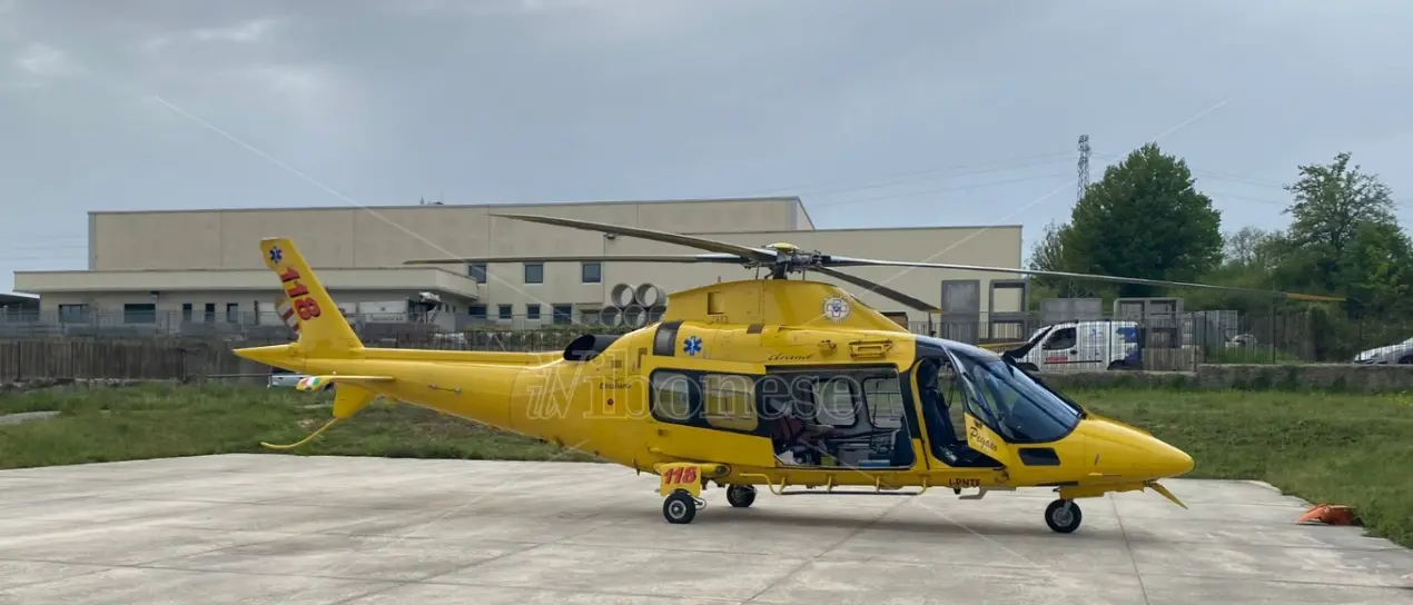Incidente in fabbrica, operaio trasferito in elisoccorso da Serra a Catanzaro