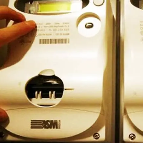 Furto di energia elettrica nel Vibonese, tre denunce da parte della polizia