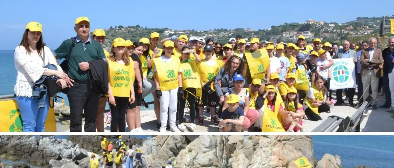 A Ricadi oltre 200 studenti impegnati nella pulizia della spiaggia di Santa Maria