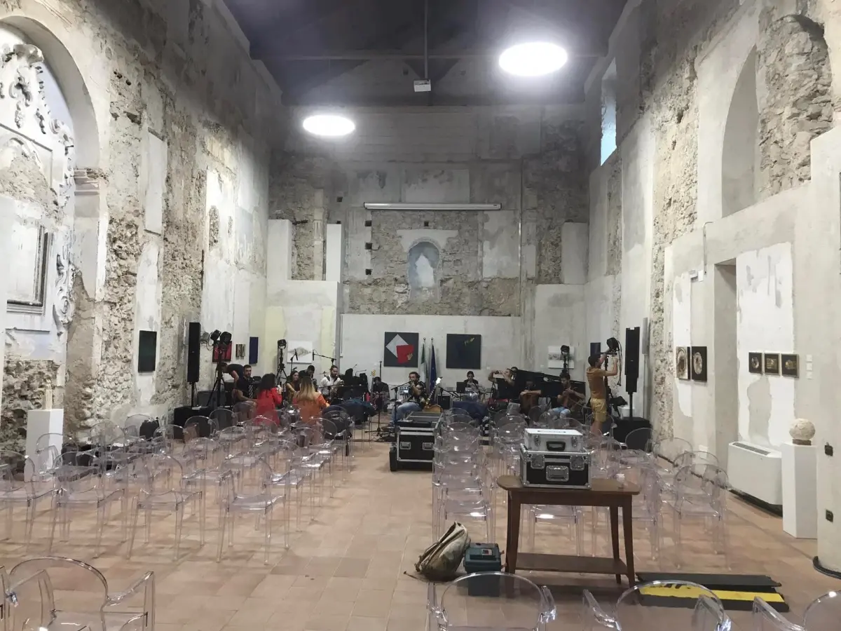 Il Festival Nature Art Sound risintonizza i sensi e invita a riscoprire un ascolto consapevole: gli appuntamenti a Tropea e Capo Vaticano