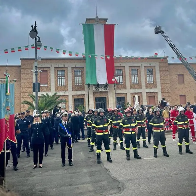 Festa della Repubblica a Vibo, cerimonia in piazza Municipio - Foto