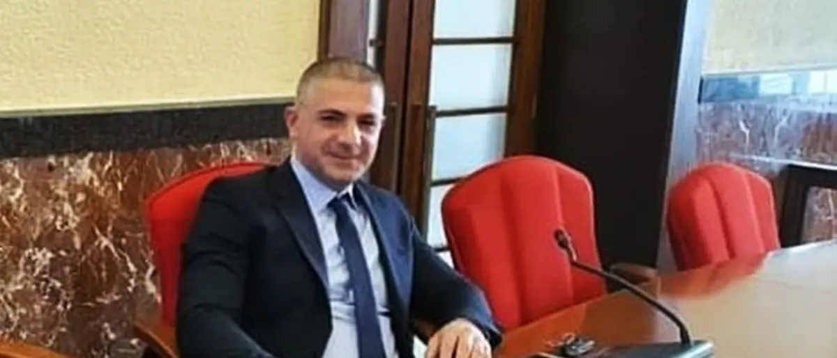 Giuseppe Russo torna in Consiglio e aderisce al gruppo Cuore Vibonese: «Scusate il ritardo, colpa di chi era attaccato alla poltrona»