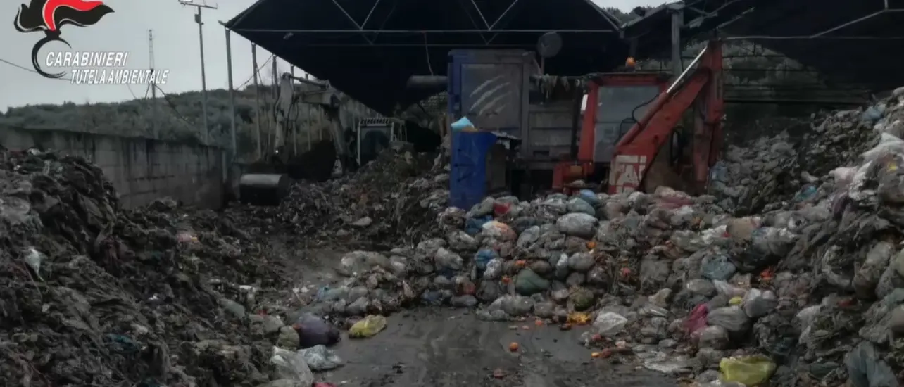 Traffico illecito di rifiuti, 20 indagati e sequestri per 4 milioni di euro in Calabria -Video