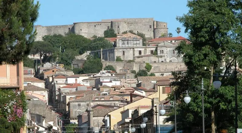 L'associazione \"Valentia\" crea una piattaforma per segnalare le criticità di Vibo
