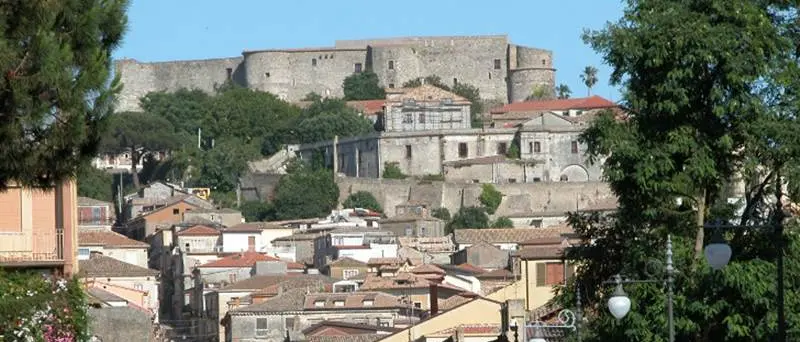 L'associazione \"Valentia\" crea una piattaforma per segnalare le criticità di Vibo