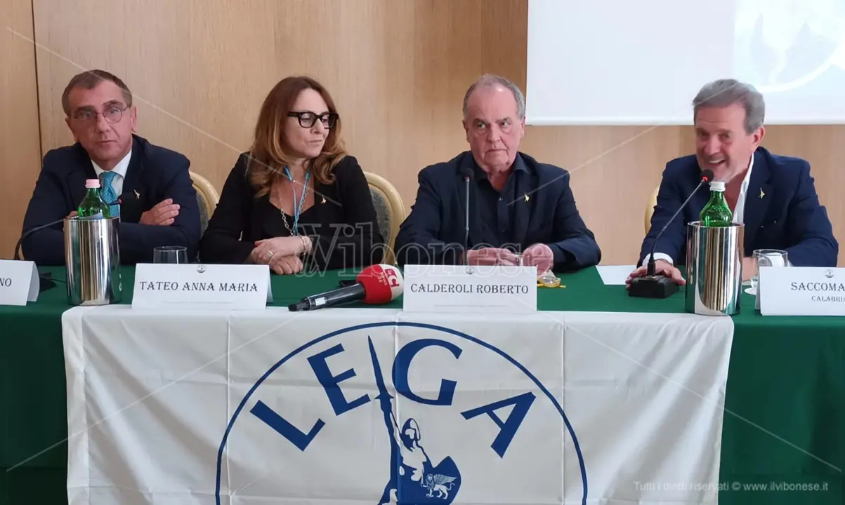 Autonomia differenziata, Calderoli a Vibo difende la sua riforma: «È un'opportunità» - Video