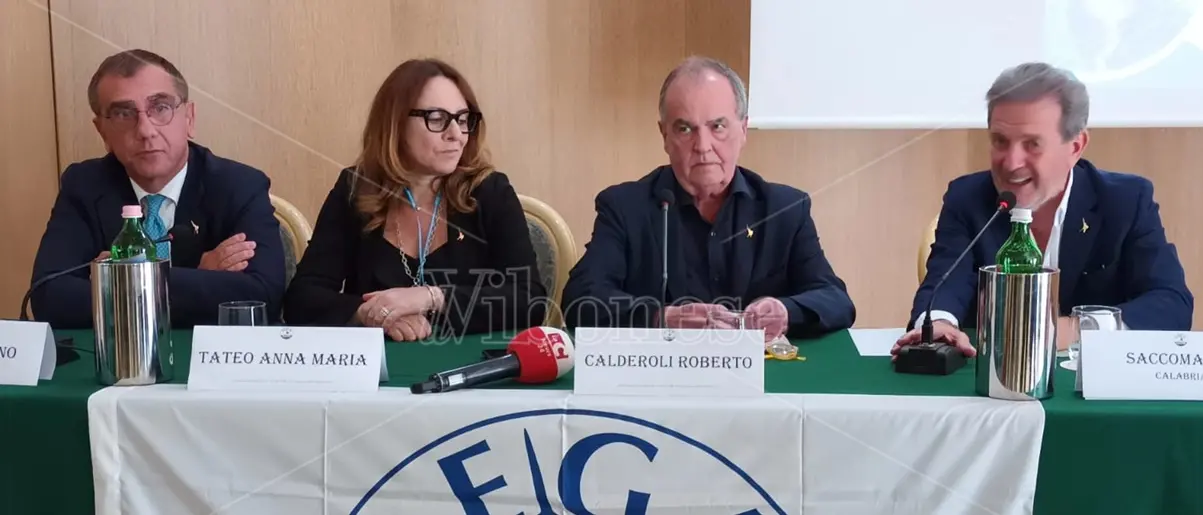 Autonomia differenziata, Calderoli a Vibo difende la sua riforma: «È un'opportunità» - Video