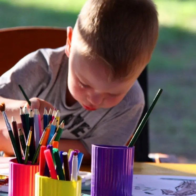 Terapie per bimbi e ragazzi autistici: passi in avanti per la realizzazione dei progetti a Nicotera, Pizzo e Serra