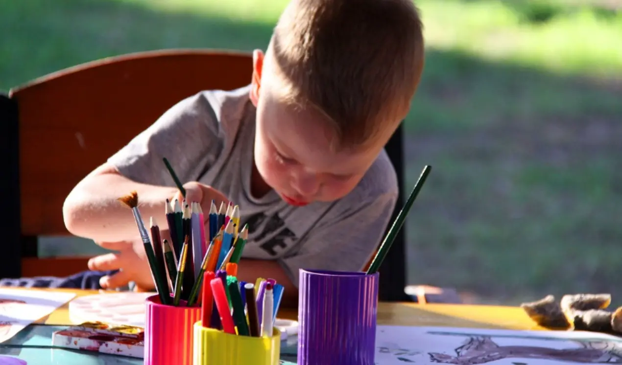 Terapie per bimbi e ragazzi autistici: passi in avanti per la realizzazione dei progetti a Nicotera, Pizzo e Serra