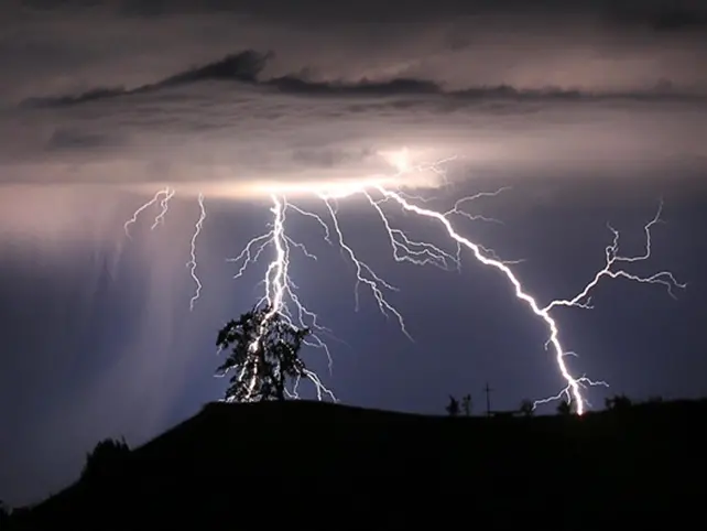 Meteo Cosenza, in arrivo un nuovo ciclone a metà settimana. Preoccupazione per le piogge