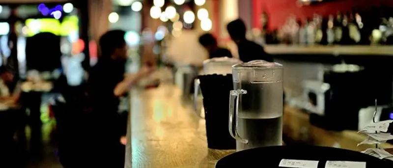 Verso l'addio al coprifuoco e via ai matrimoni ma con il green pass: tutte le novità del nuovo decreto Covid