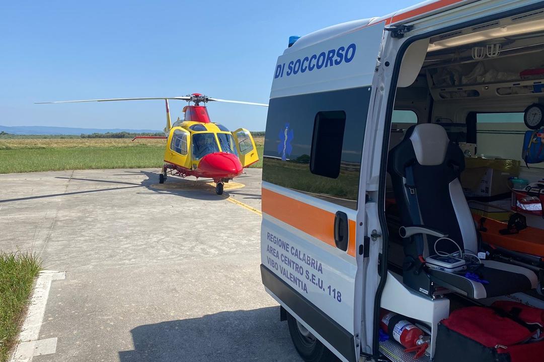 Incidente sulla A2 tra Mileto e Rosarno: grave una donna